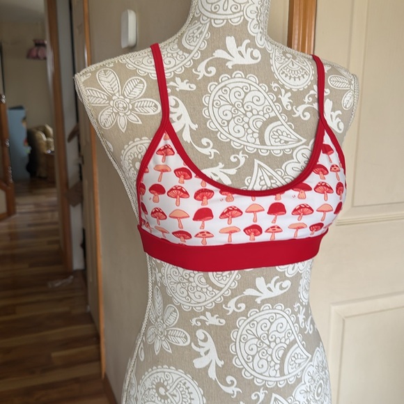 đź’‹CLEAROUT Mushroom bikini top - Picture 2 of 7